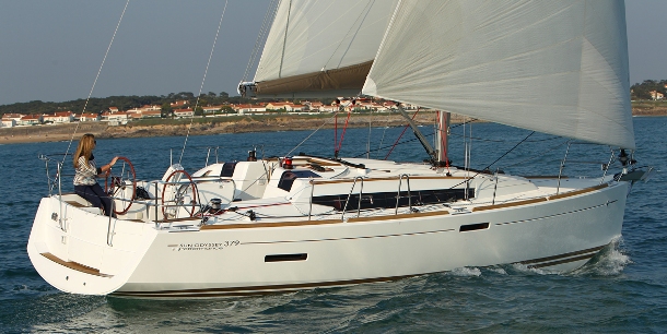 JEANNEAU SUN ODYSSEY 379 ENTREGA INMEDIATA